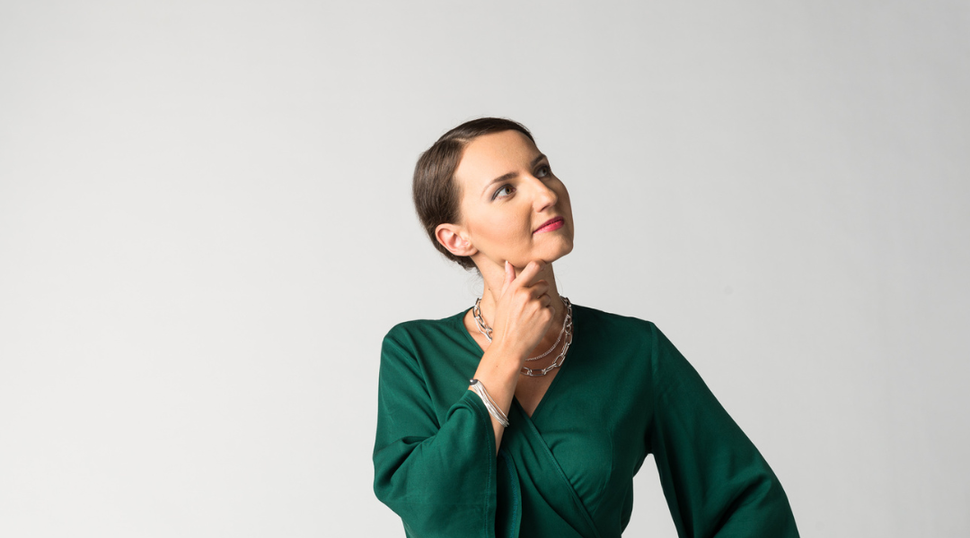 Czy&nbsp;szkolenie ze&nbsp;sprzedaży w&nbsp;firmie wystarczy? Dlaczego inwestycja w&nbsp;wizerunek pracownika opłaca się firmie?