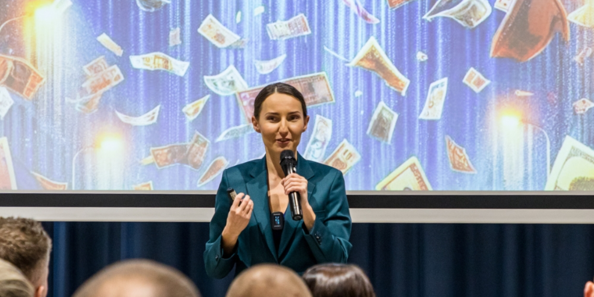 Dress code a pierwsze wrażenie – jak ubiór wpływa na postrzeganie pracownika